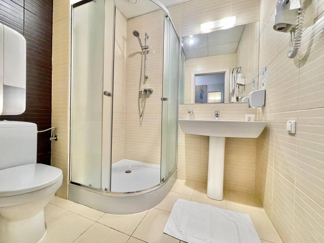 Practicotel Κίεβο Εξωτερικό φωτογραφία